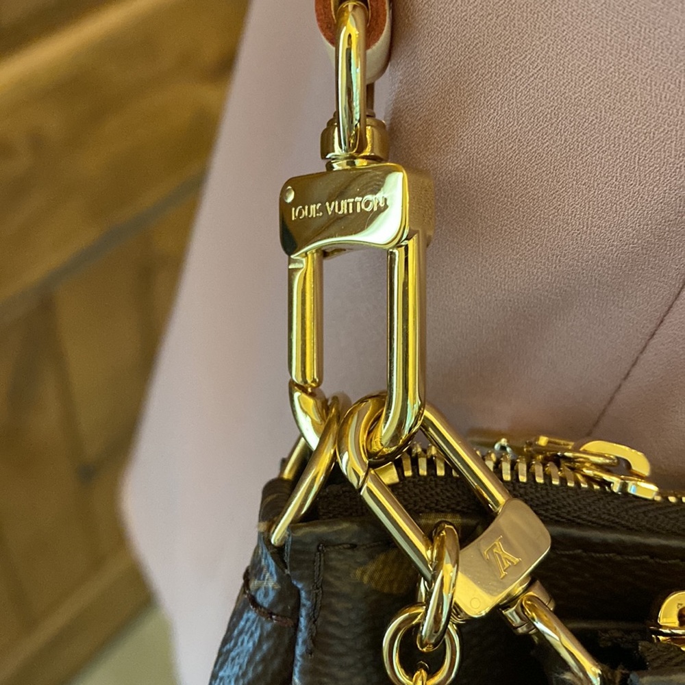 Louis Vuitton Multi Pochette Accessoires - Picture 2 of 11